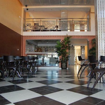 Hotel Amoudou فندق أمودو 提兹尼特 外观 照片