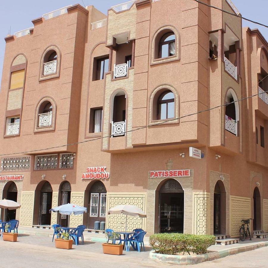 Hotel Amoudou فندق أمودو 提兹尼特 外观 照片