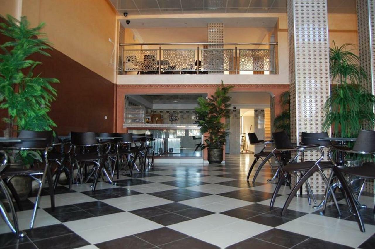 Hotel Amoudou فندق أمودو 提兹尼特 外观 照片