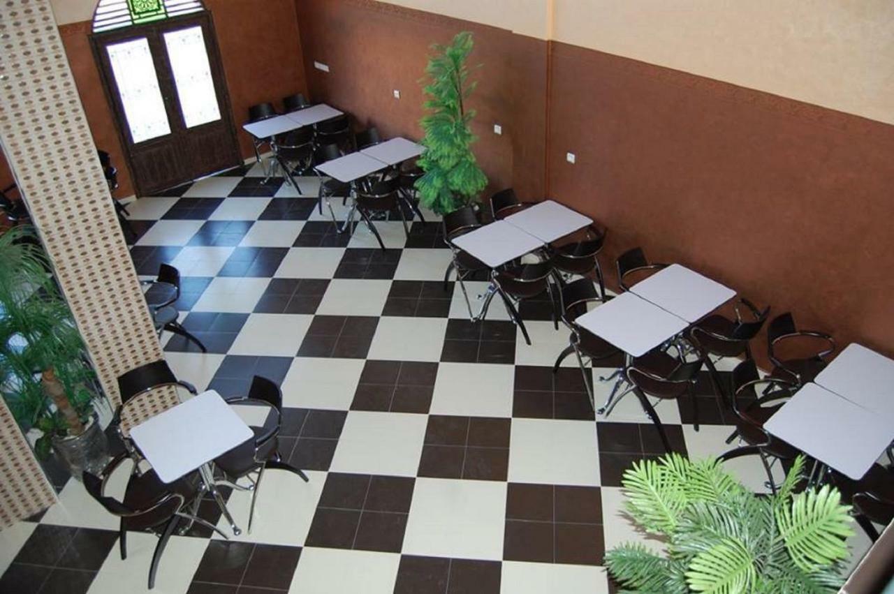 Hotel Amoudou فندق أمودو 提兹尼特 外观 照片